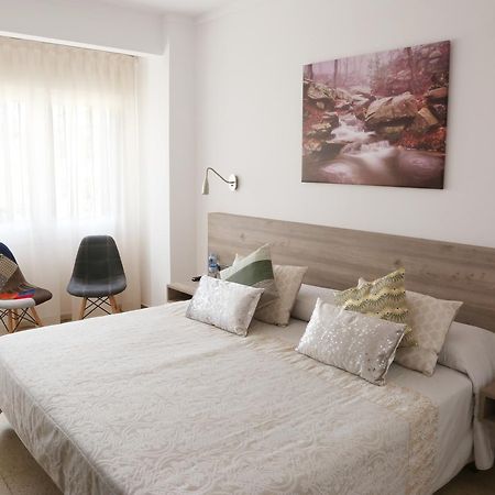 Hostal Torras Sant Hilari Sacalm Luaran gambar