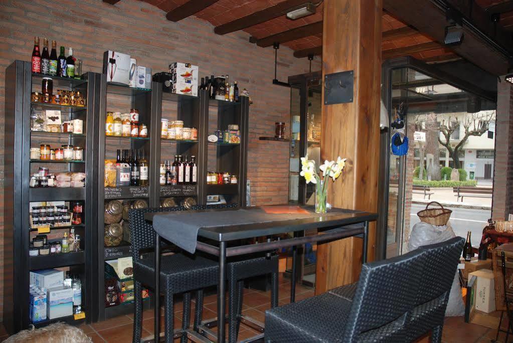 Hostal Torras Sant Hilari Sacalm Luaran gambar