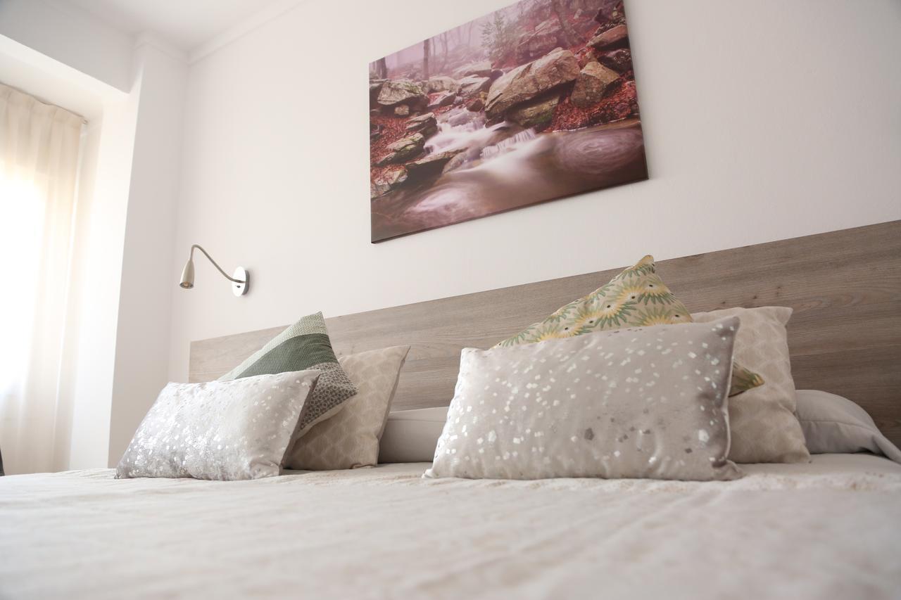 Hostal Torras Sant Hilari Sacalm Luaran gambar