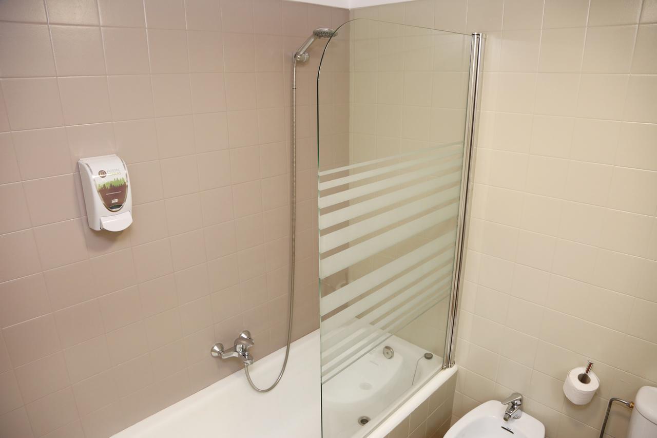 Hostal Torras Sant Hilari Sacalm Luaran gambar