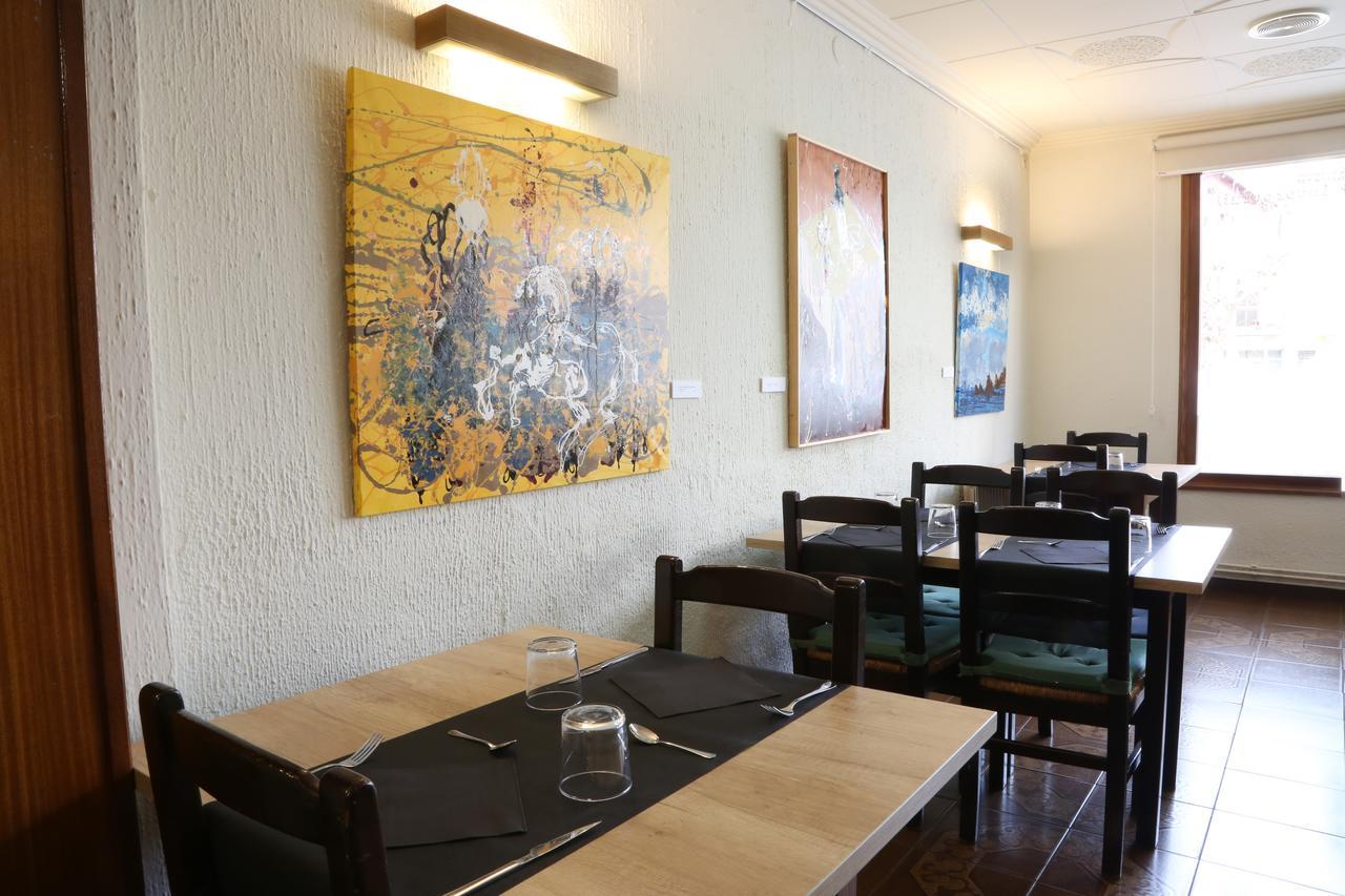 Hostal Torras Sant Hilari Sacalm Luaran gambar